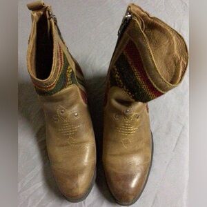 Born Moe Brown Leather Ankle Boots with Multicolor Knit size 10